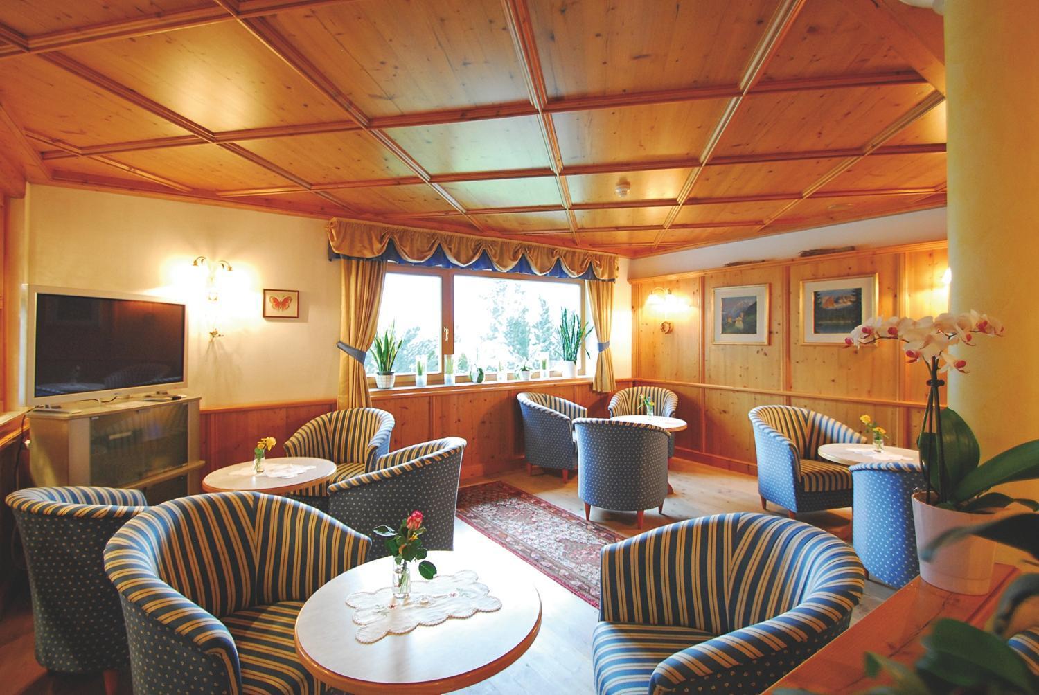 Hotel Olympia Bruneck Exteriör bild