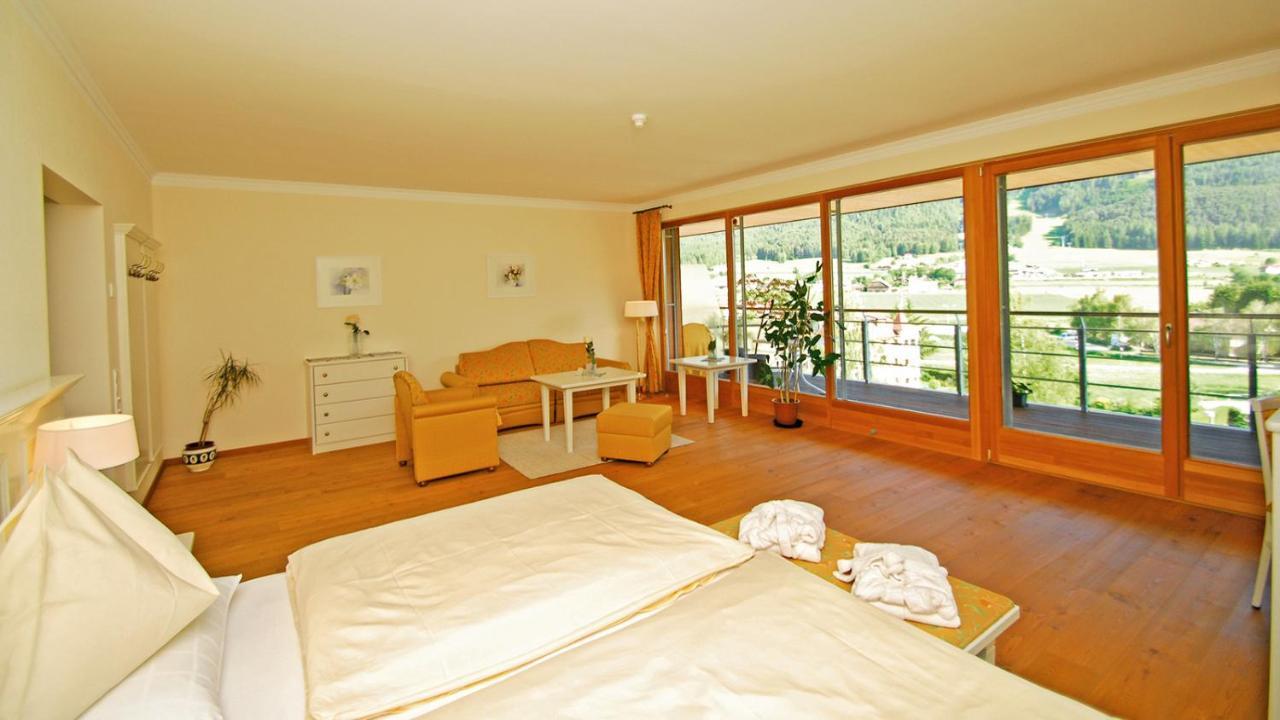 Hotel Olympia Bruneck Exteriör bild